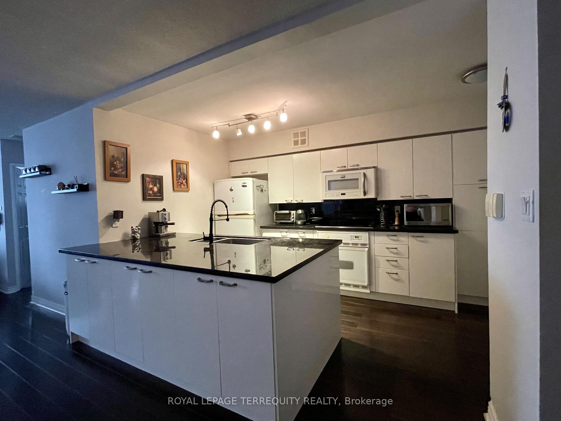 Photo 2 of Unit 1009, 30 Greenfield Avenue, North York, Willowdale East — HOMEH