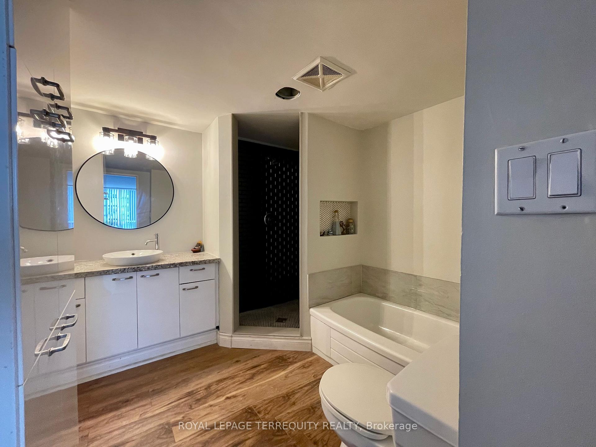 Photo 20 of Unit 1009, 30 Greenfield Avenue, North York, Willowdale East — HOMEH
