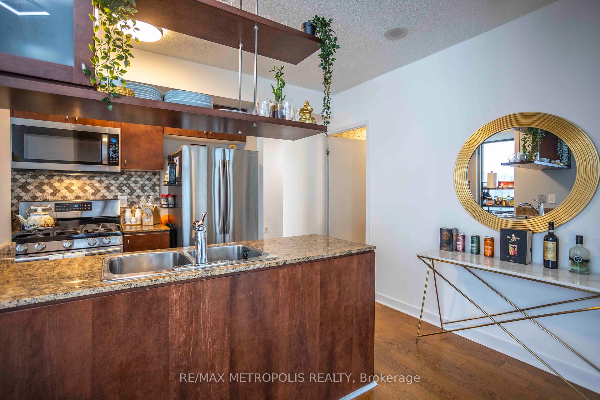 Photo 7 of Unit 2510, 5 Mariner Terrace, Toronto, Waterfront Communities — HOMEH