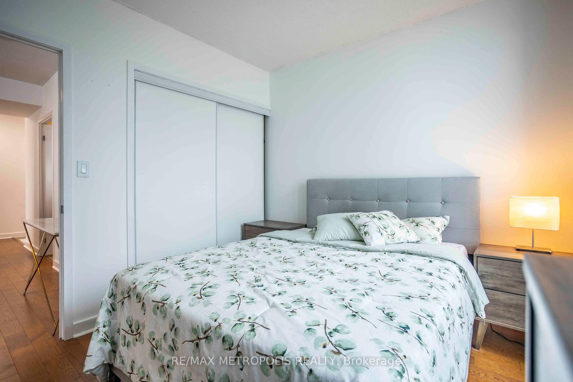 Photo 11 of Unit 2510, 5 Mariner Terrace, Toronto, Waterfront Communities — HOMEH