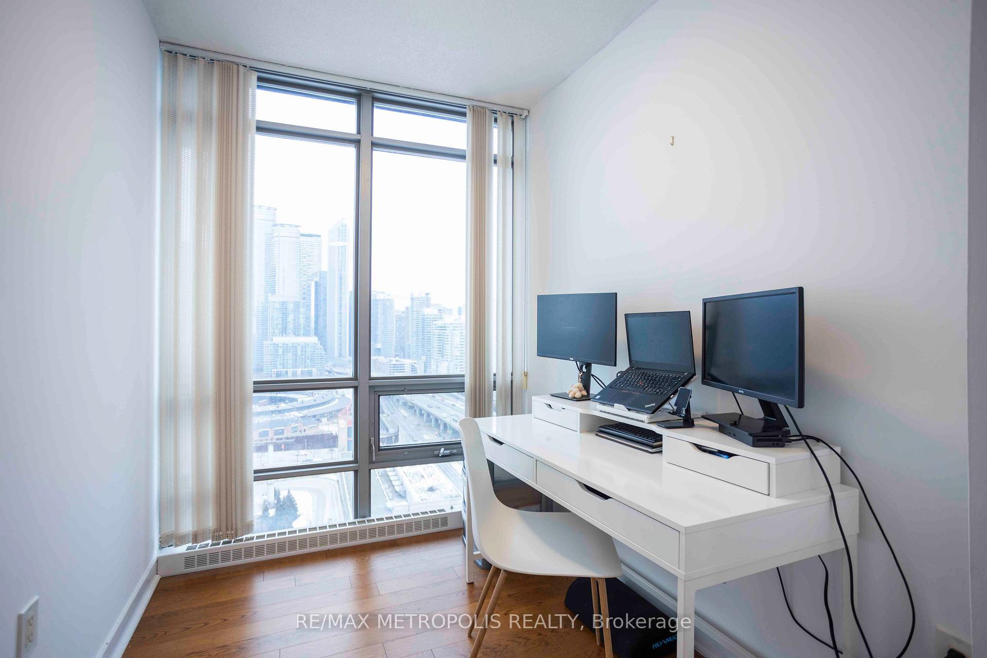 Photo 13 of Unit 2510, 5 Mariner Terrace, Toronto, Waterfront Communities — HOMEH