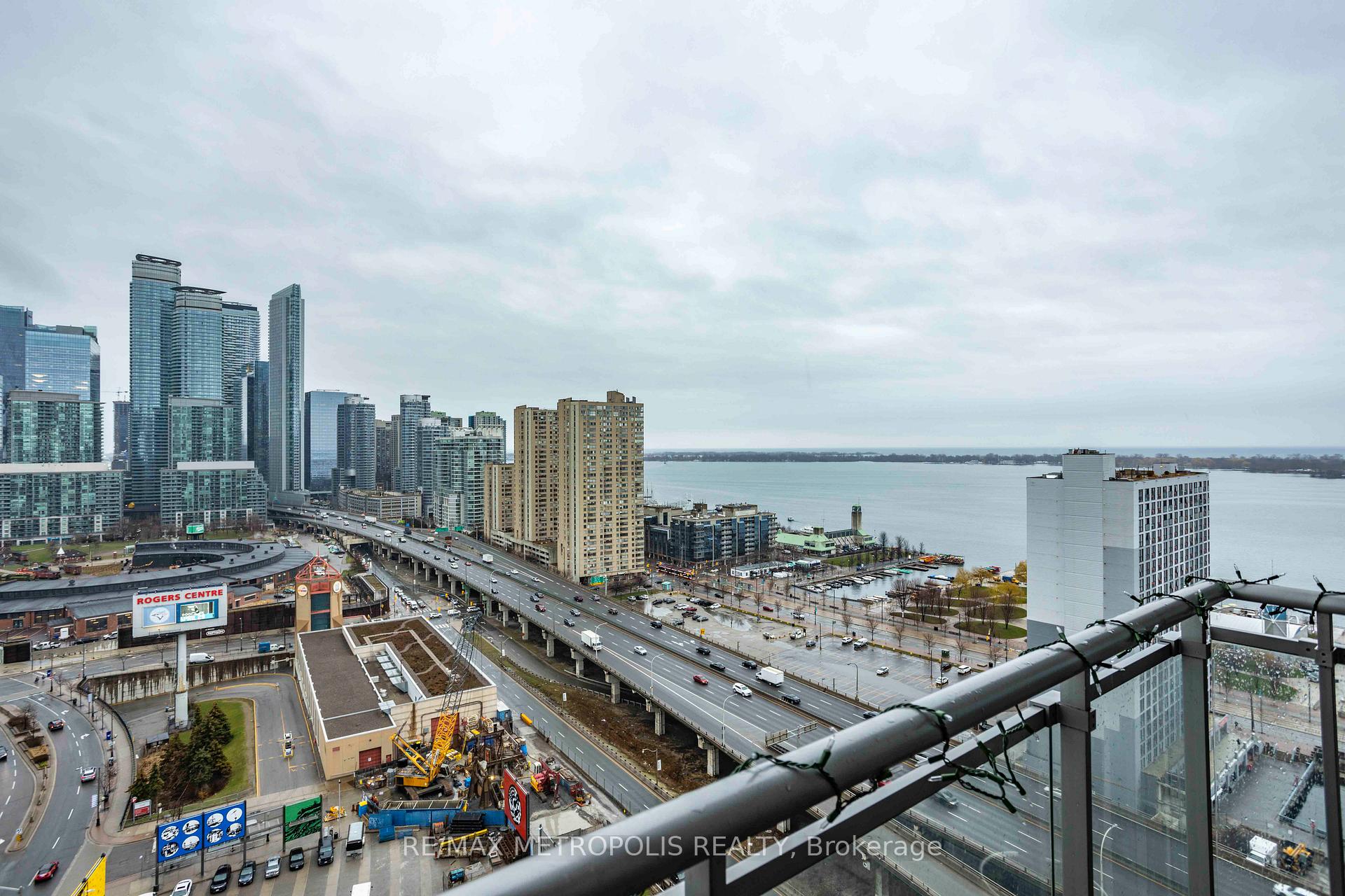 Photo 15 of Unit 2510, 5 Mariner Terrace, Toronto, Waterfront Communities — HOMEH