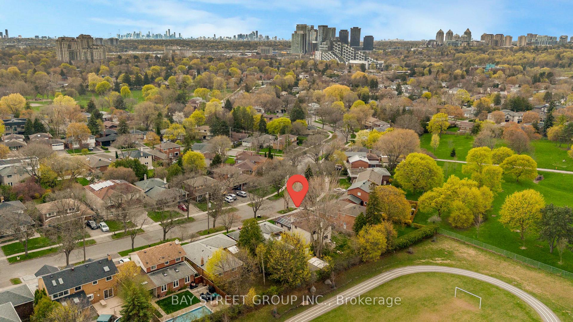Photo 24 of Unit Upper, 40 Bellbury Crescent, North York, Don Valley Village — HOMEH