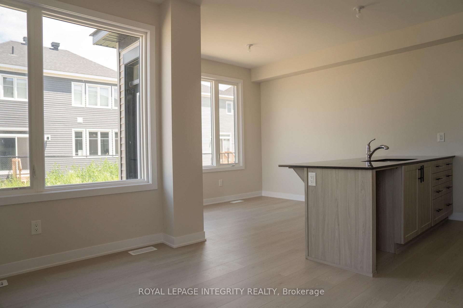 Photo 7 of 735 Haflinger Row, Ottawa, Richmond — HOMEH