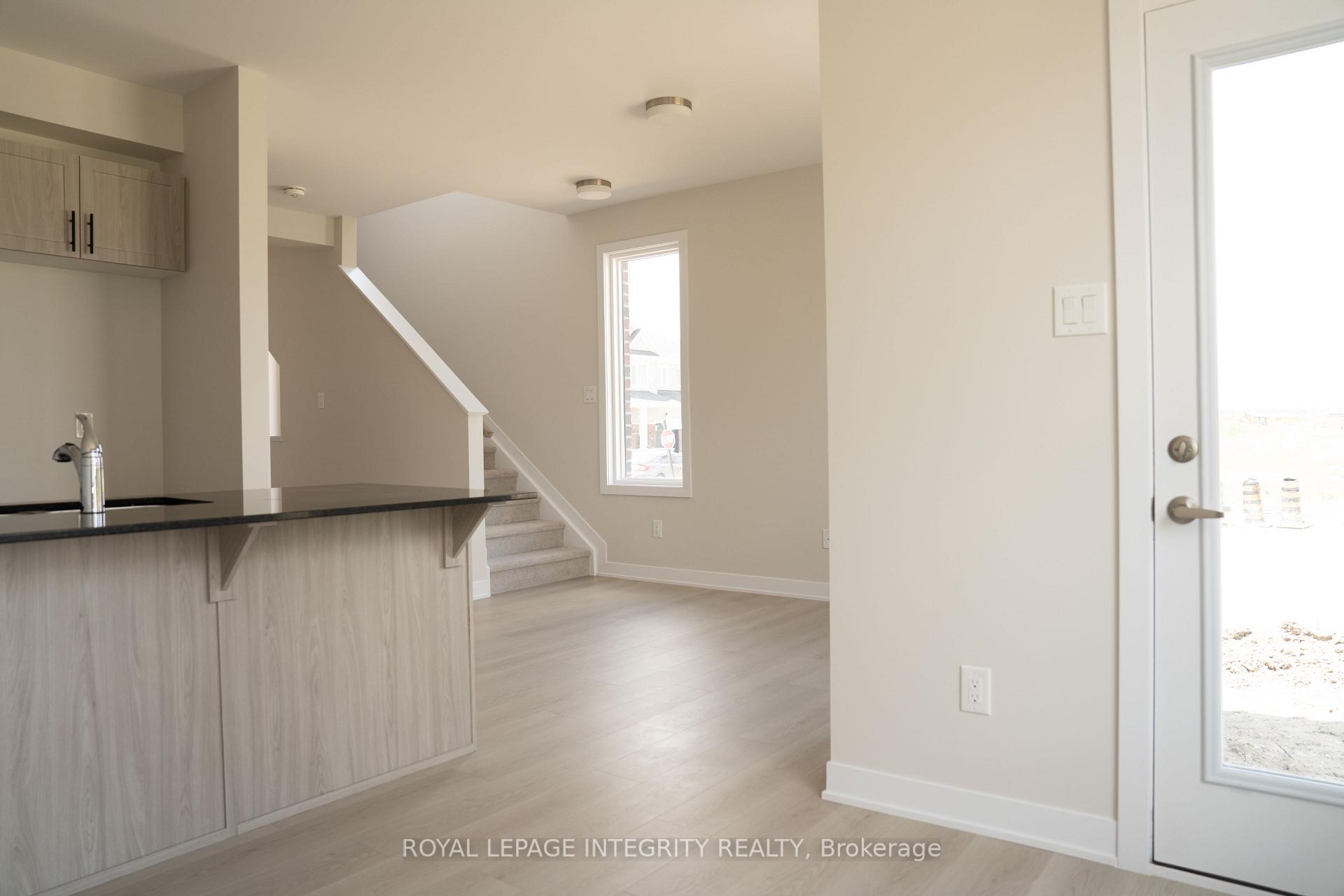 Photo 13 of 735 Haflinger Row, Ottawa, Richmond — HOMEH