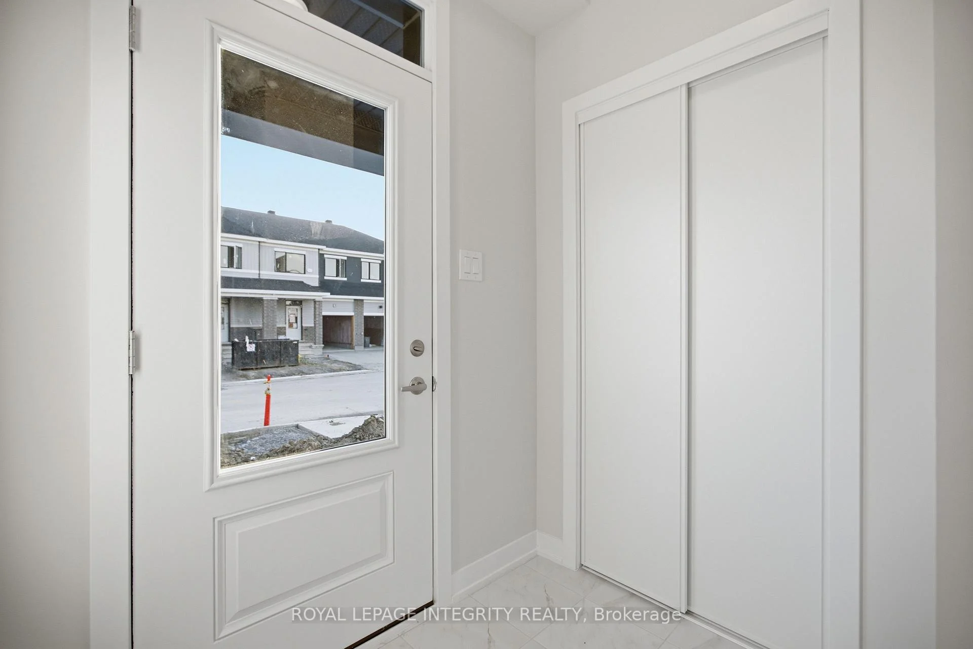 Photo 6 of 735 Haflinger Row, Ottawa, Richmond — HOMEH