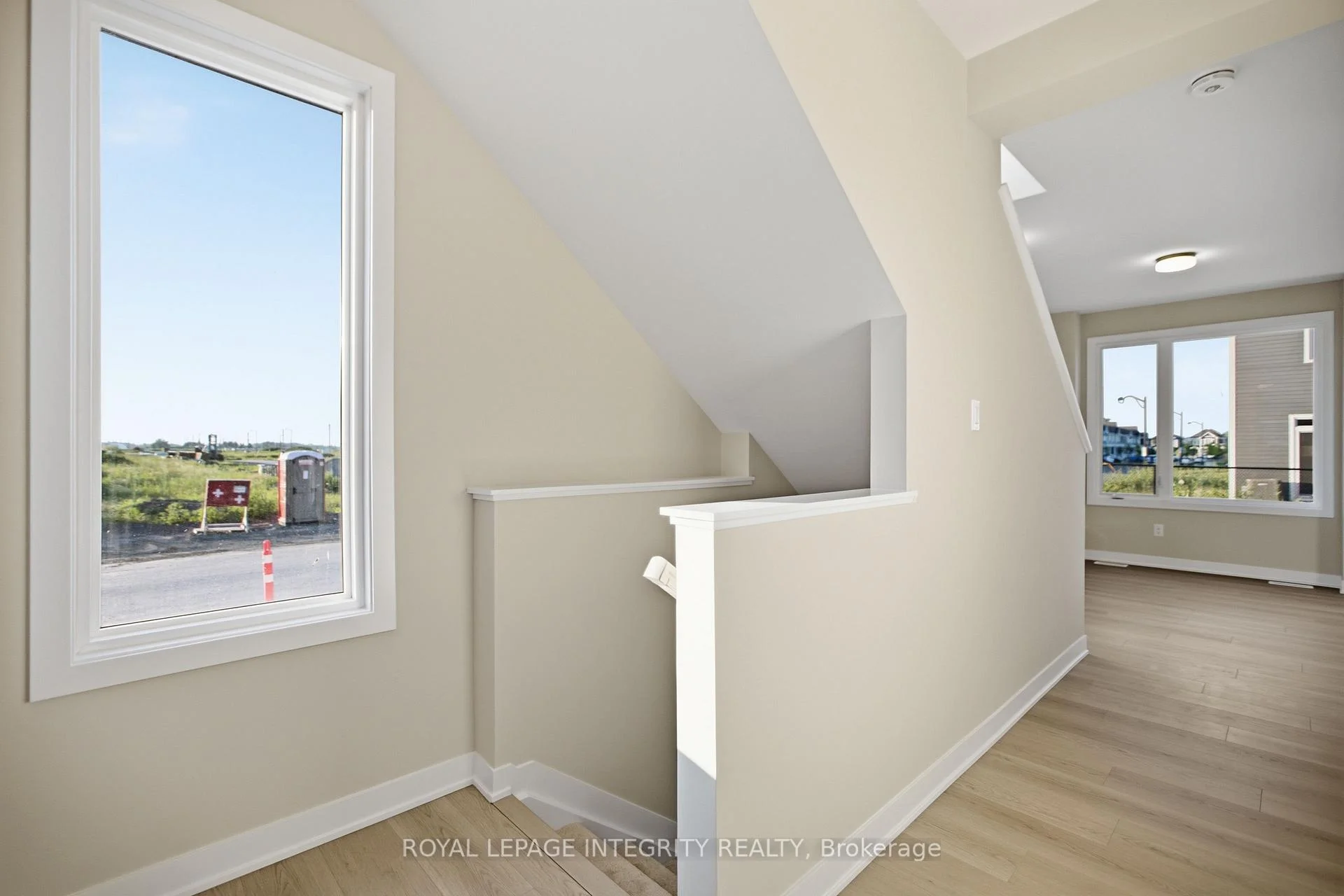 Photo 10 of 735 Haflinger Row, Ottawa, Richmond — HOMEH