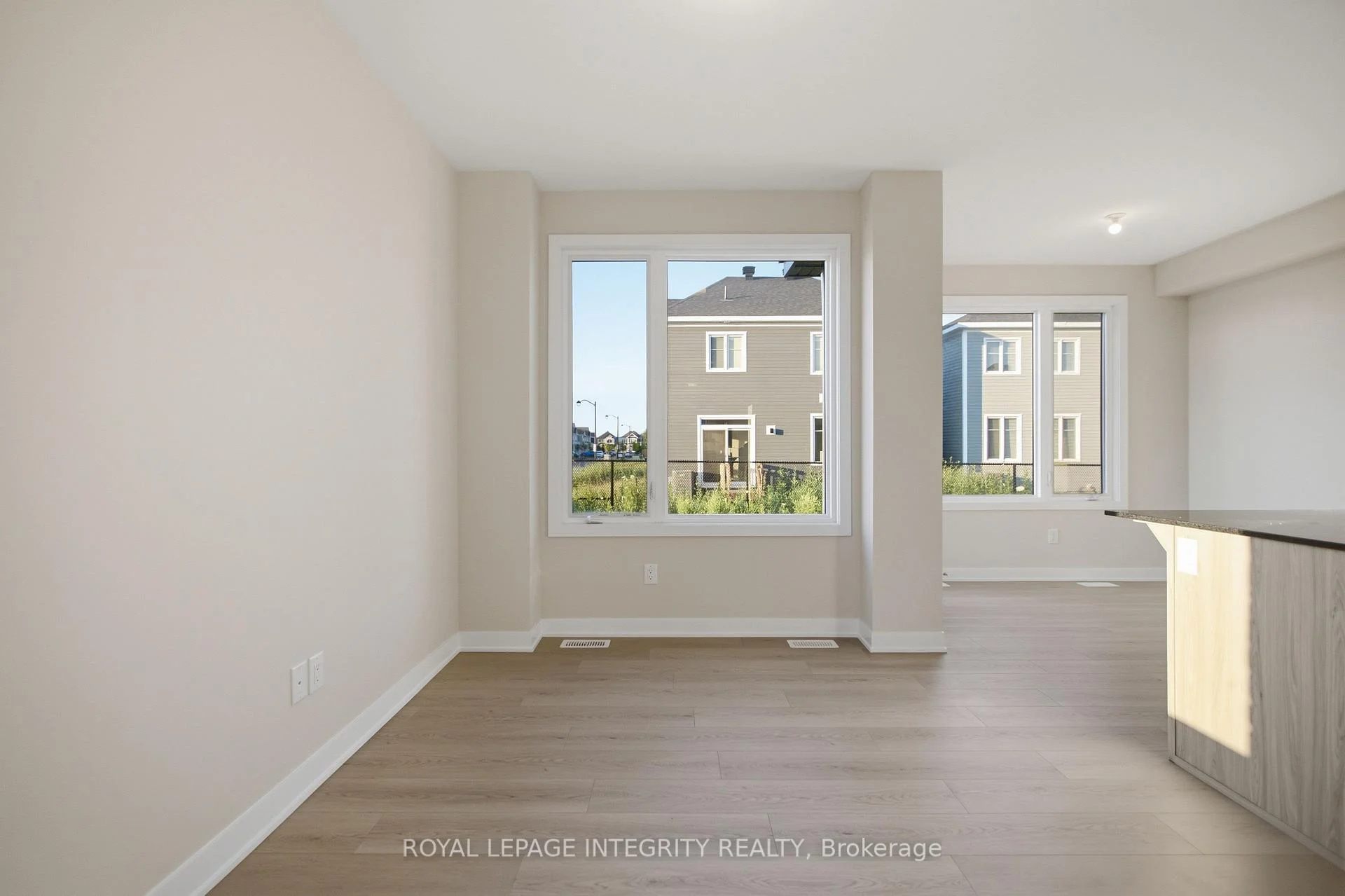 Photo 14 of 735 Haflinger Row, Ottawa, Richmond — HOMEH