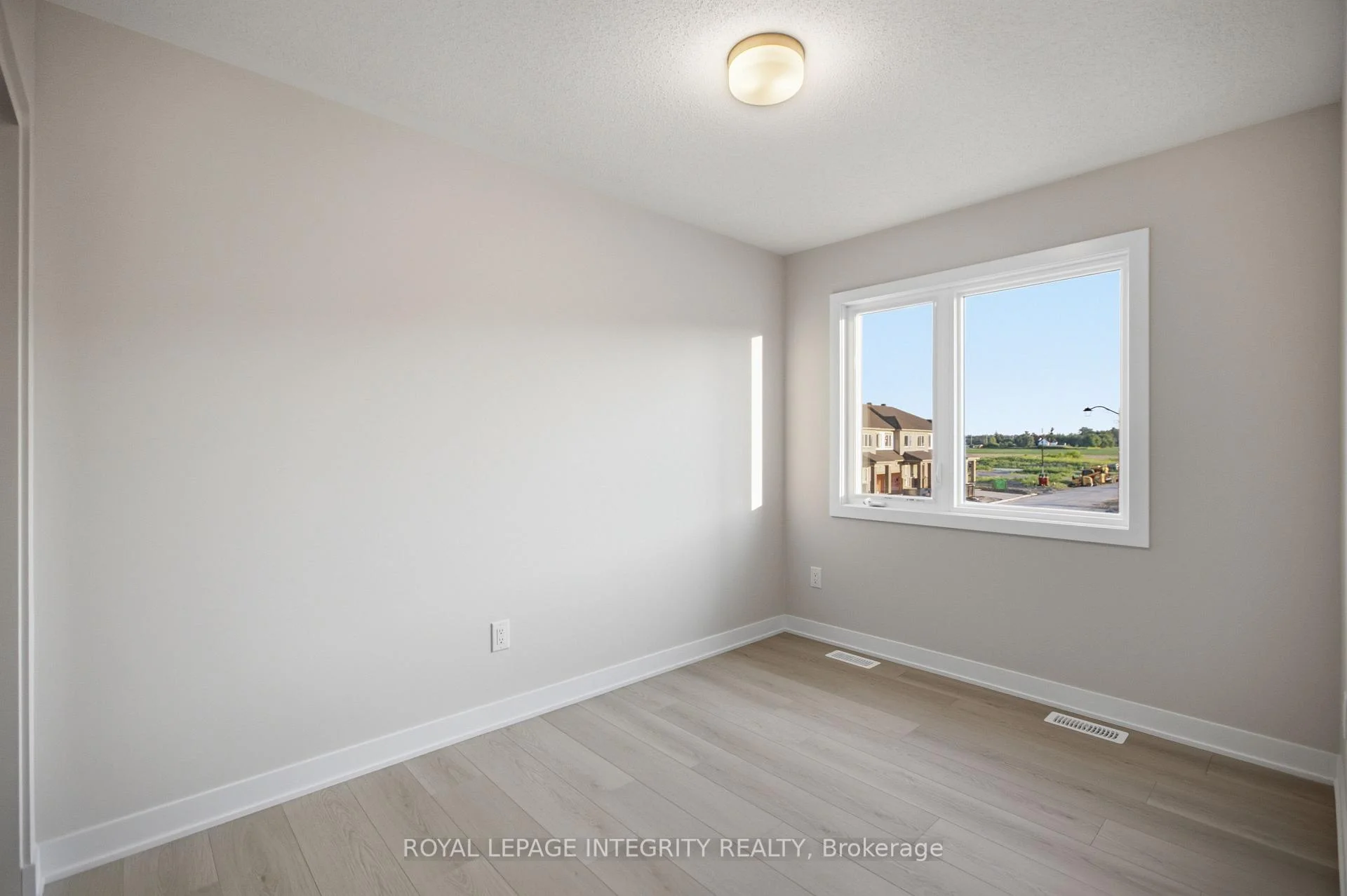 Photo 36 of 735 Haflinger Row, Ottawa, Richmond — HOMEH