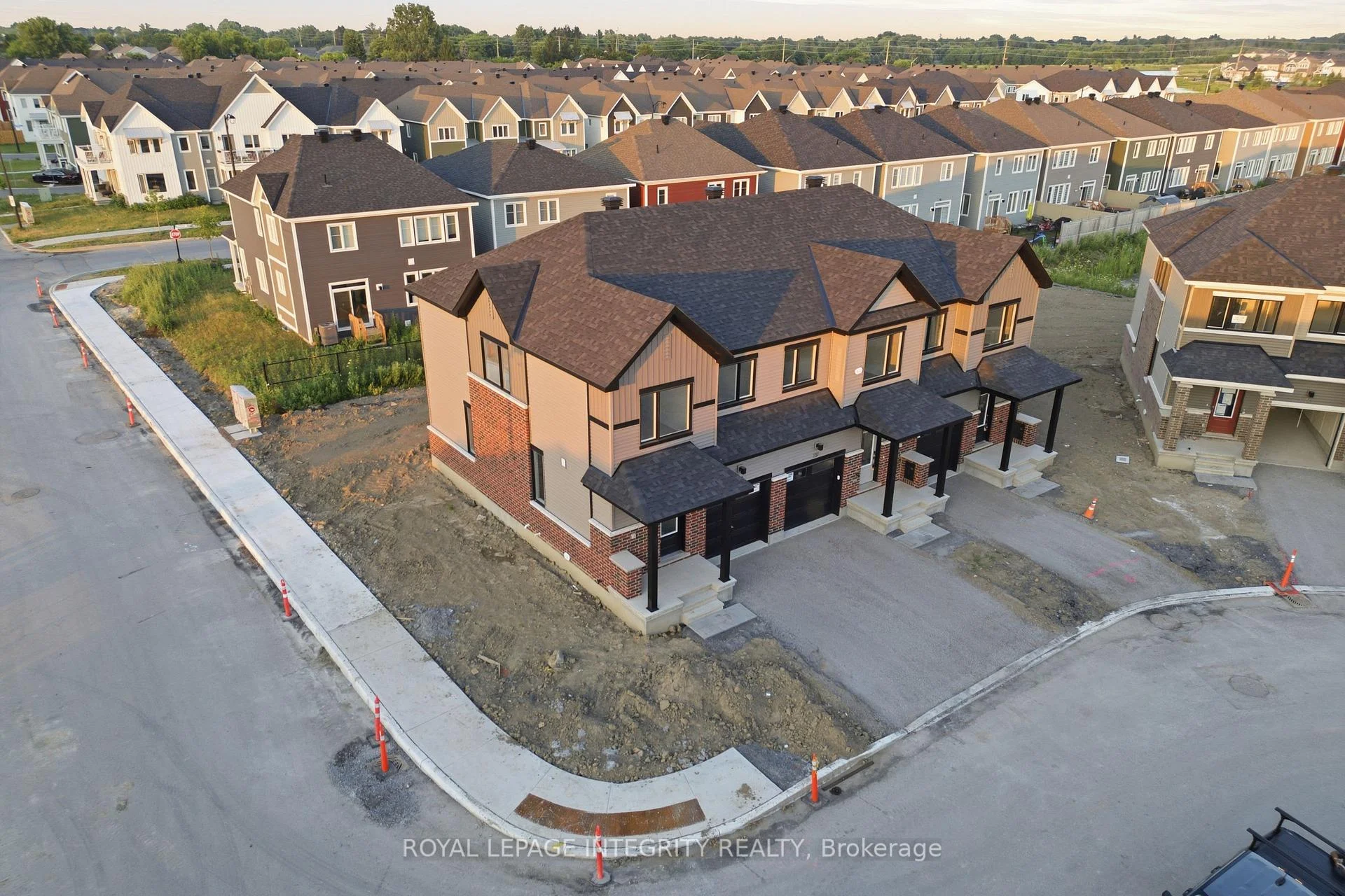 Photo 50 of 735 Haflinger Row, Ottawa, Richmond — HOMEH