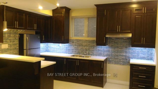 Photo 4 of 209 Kentland Street, Markham, Wismer — HOMEH