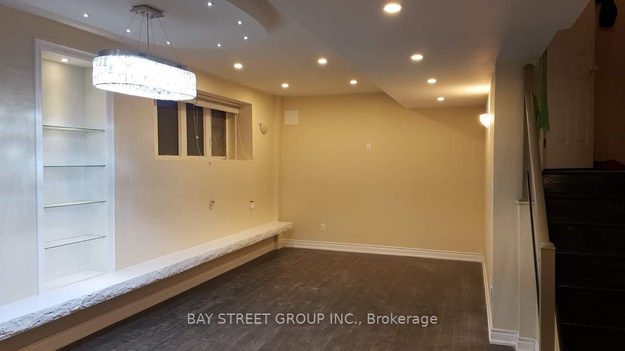 Photo 7 of 209 Kentland Street, Markham, Wismer — HOMEH