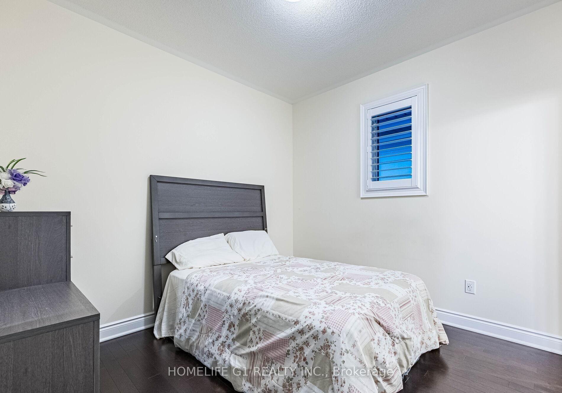 Photo 17 of 50 Dundee Street, Caledon, Rural Caledon — HOMEH