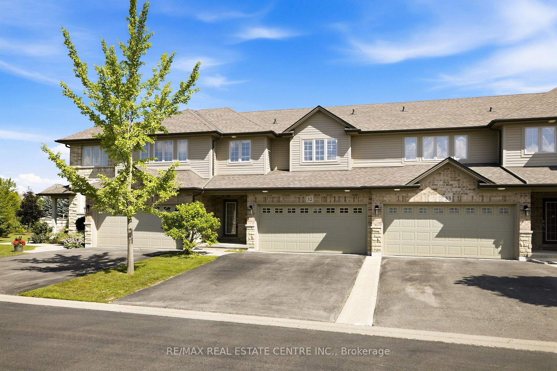 Photo 7 of Unit 32, 441 Stonehenge Drive, Hamilton, Meadowlands — HOMEH