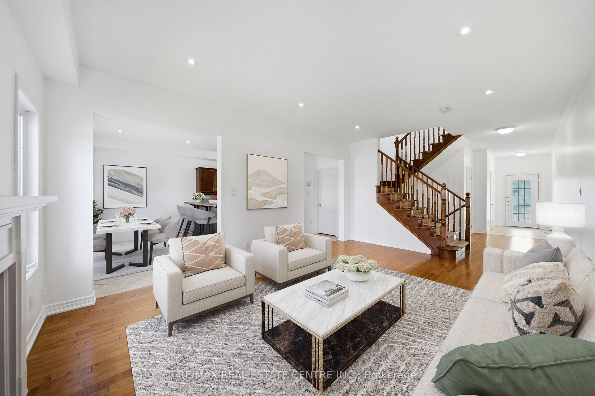 Photo 14 of Unit 32, 441 Stonehenge Drive, Hamilton, Meadowlands — HOMEH