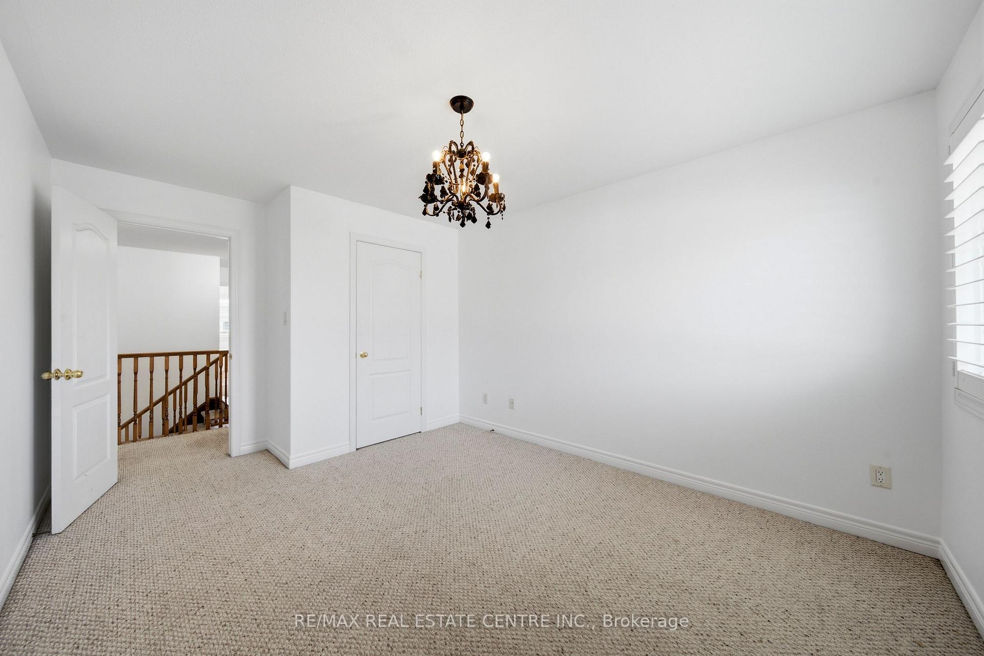 Photo 32 of Unit 32, 441 Stonehenge Drive, Hamilton, Meadowlands — HOMEH