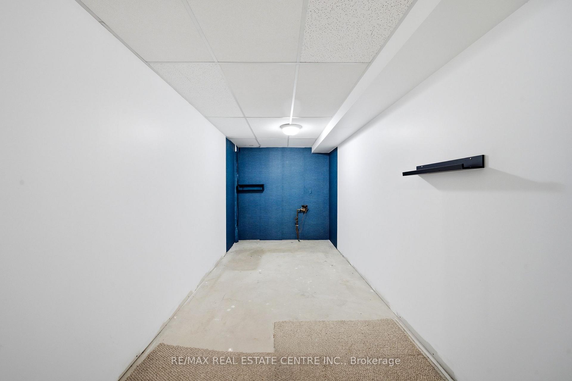 Photo 42 of Unit 32, 441 Stonehenge Drive, Hamilton, Meadowlands — HOMEH