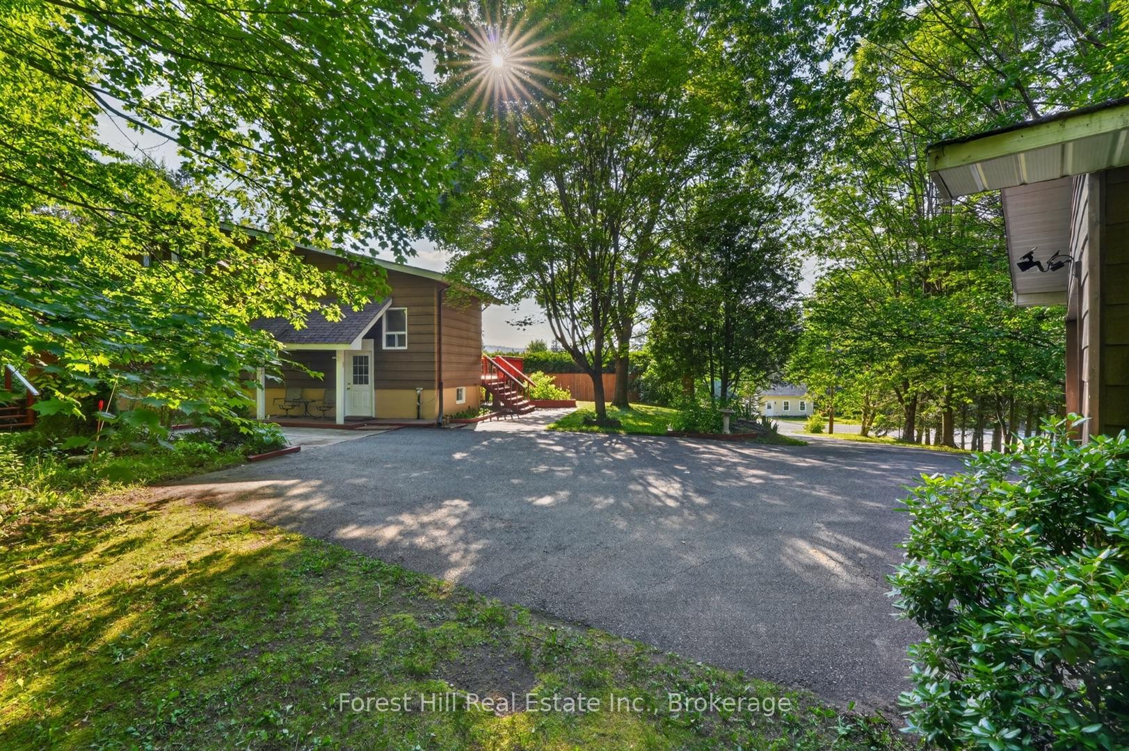 Photo 6 of 1117 Main Street, Algonquin Highlands, Sherborne — HOMEH