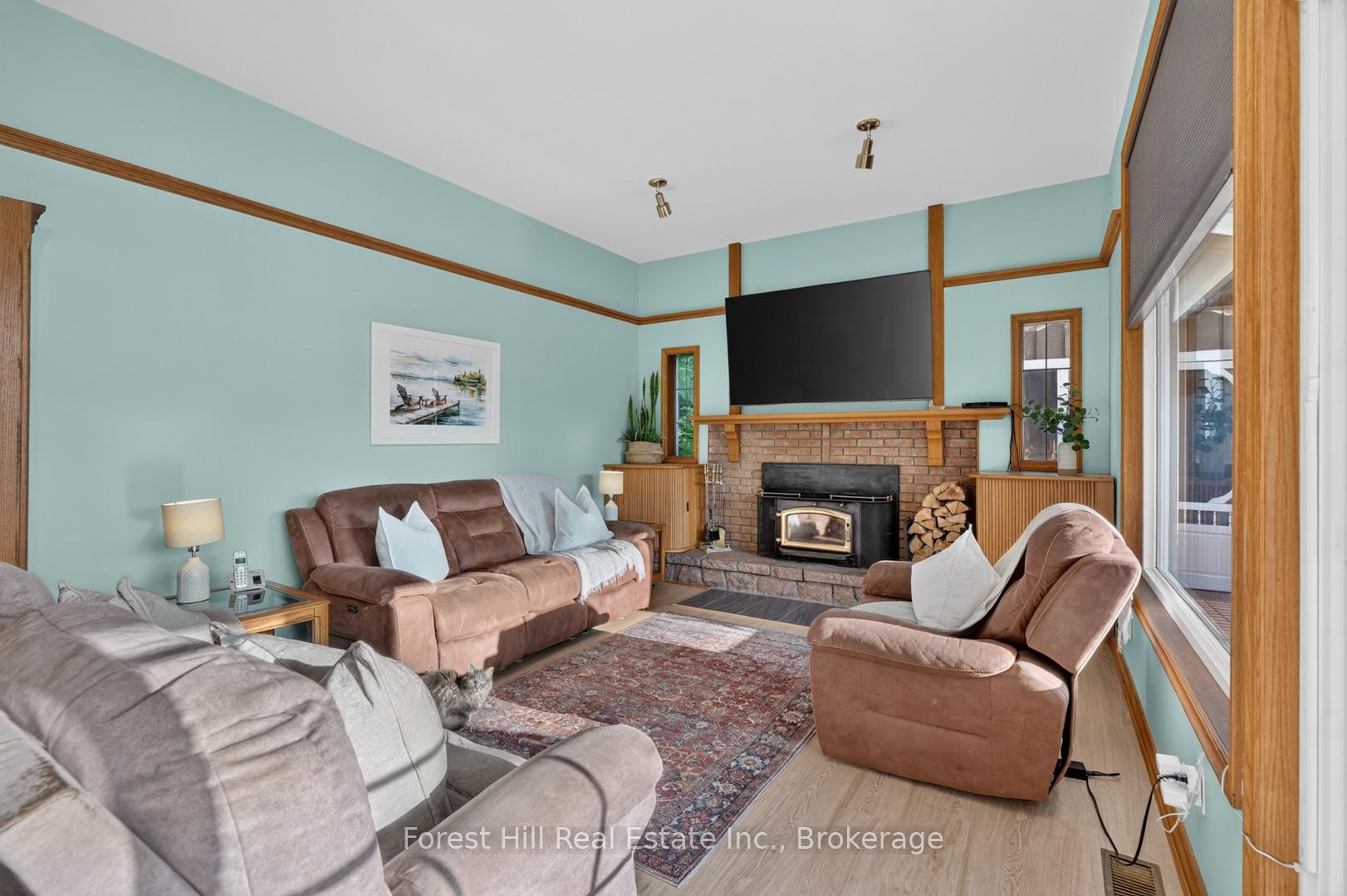 Photo 12 of 1117 Main Street, Algonquin Highlands, Sherborne — HOMEH