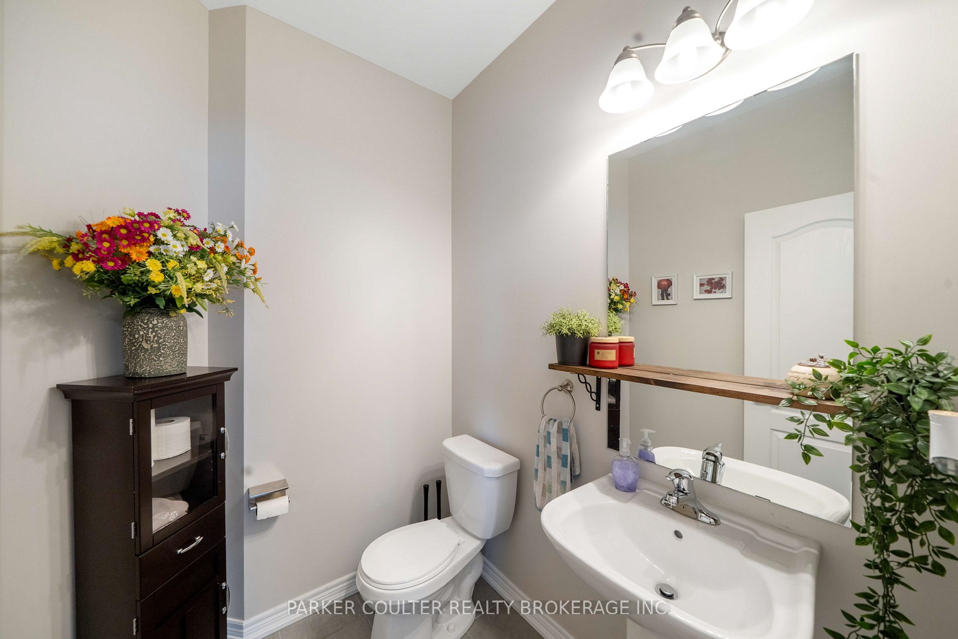 Photo 13 of 28 Sasco Way, Essa, Angus — HOMEH