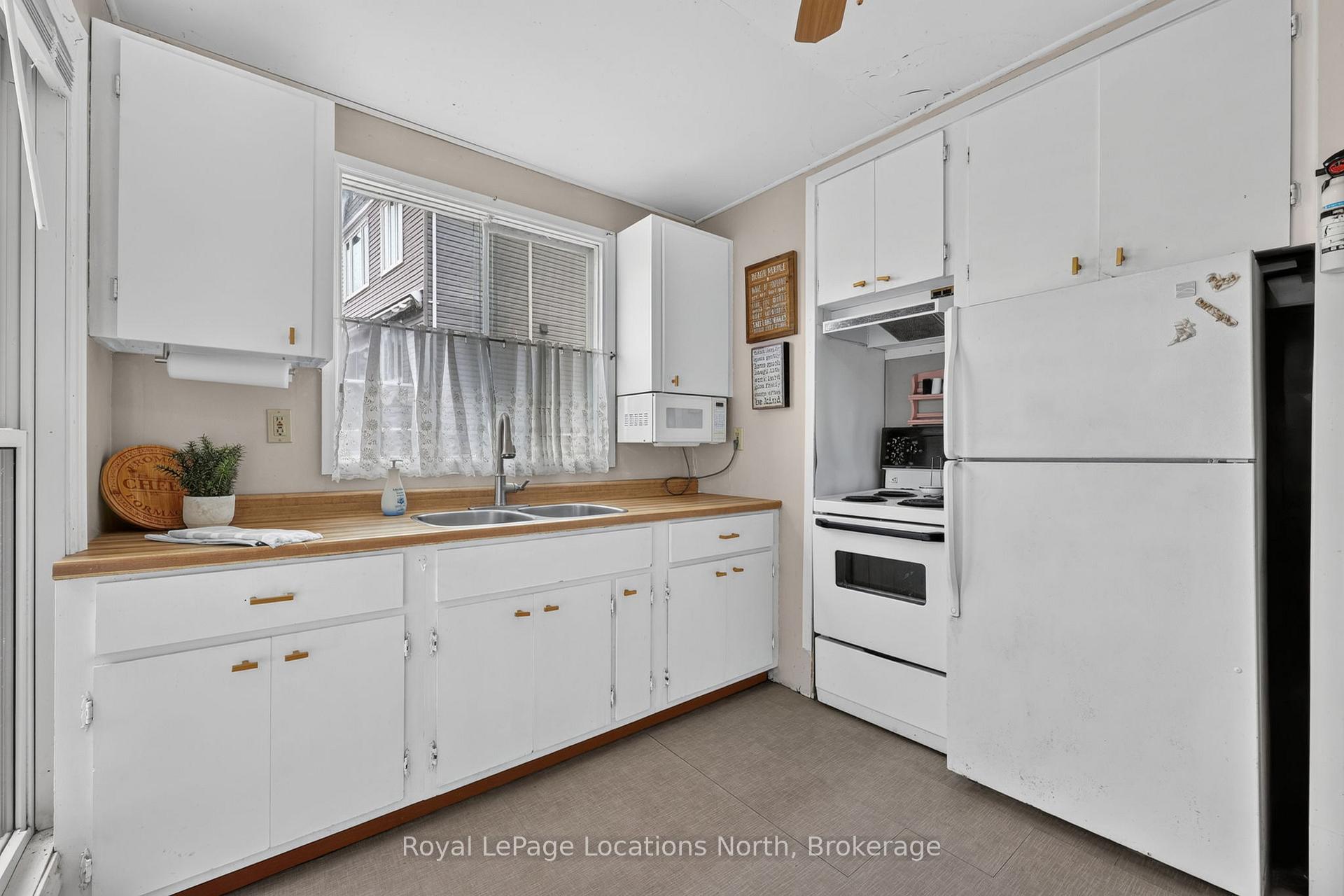 Photo 4 of 2134 Tiny Beaches Road S, Tiny, Rural Tiny — HOMEH