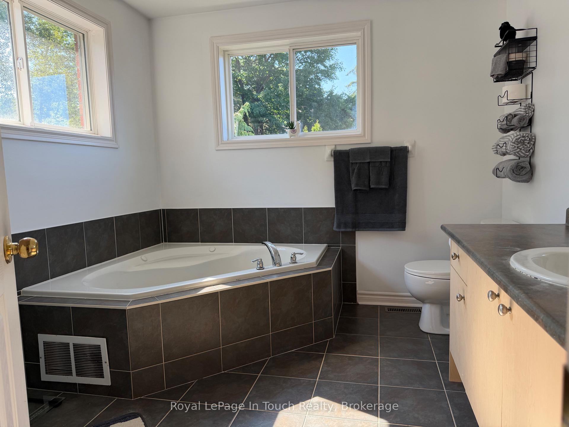 Photo 14 of 384 Keller Drive, Midland — HOMEH