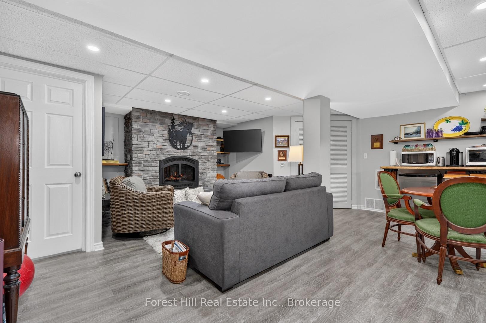 Photo 29 of 1115 Main Street, Algonquin Highlands, Sherborne — HOMEH