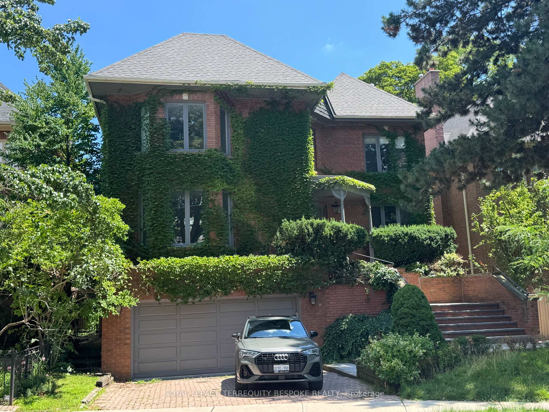 Photo 2 of 1 Scarth Road, Toronto, Rosedale-Moore Park — HOMEH