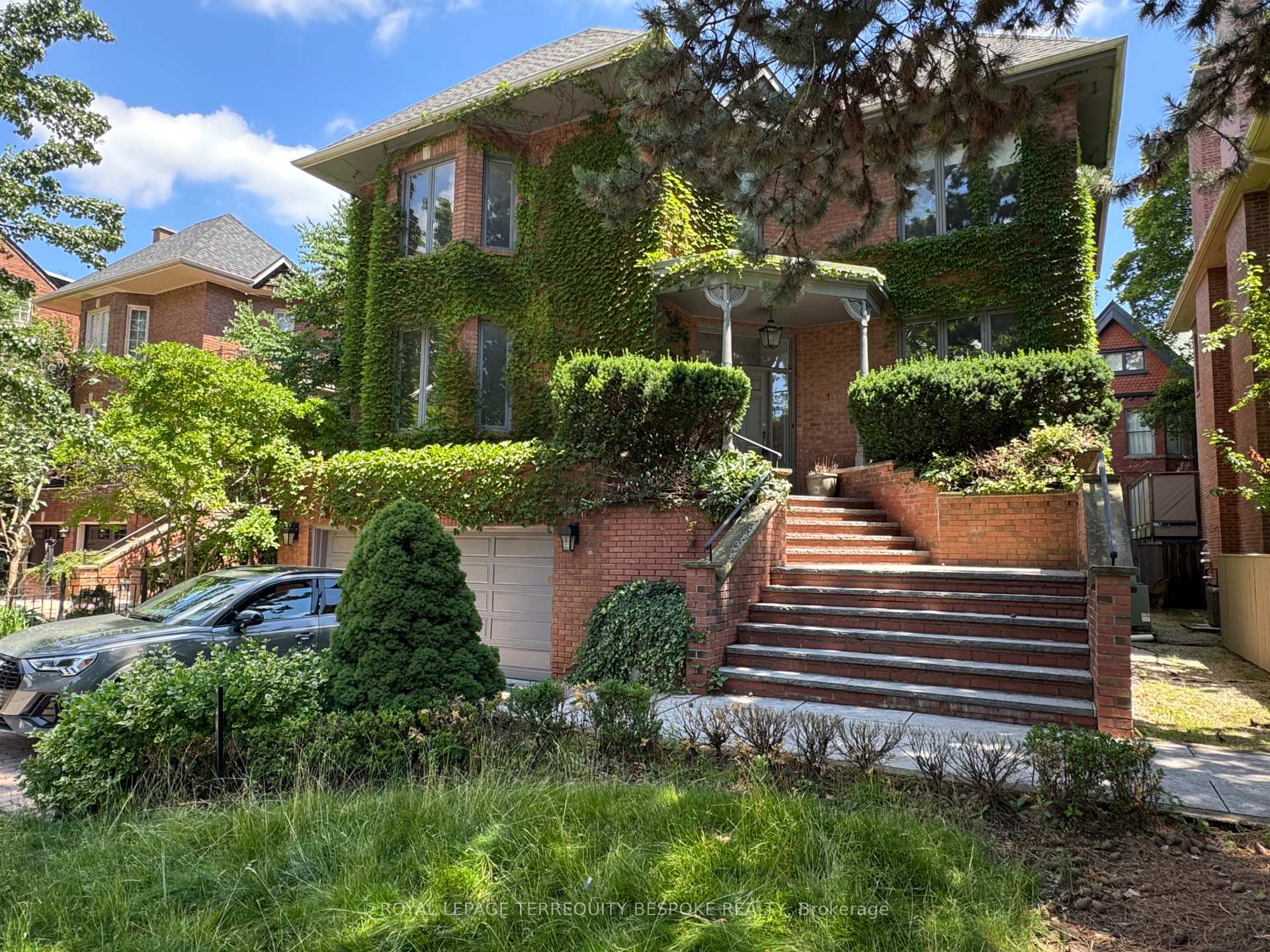 Photo 3 of 1 Scarth Road, Toronto, Rosedale-Moore Park — HOMEH