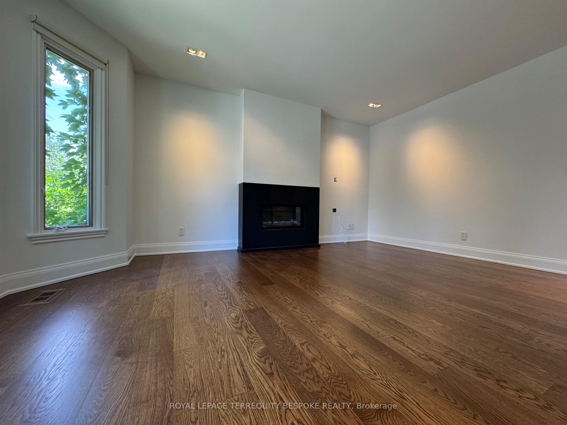 Photo 9 of 1 Scarth Road, Toronto, Rosedale-Moore Park — HOMEH