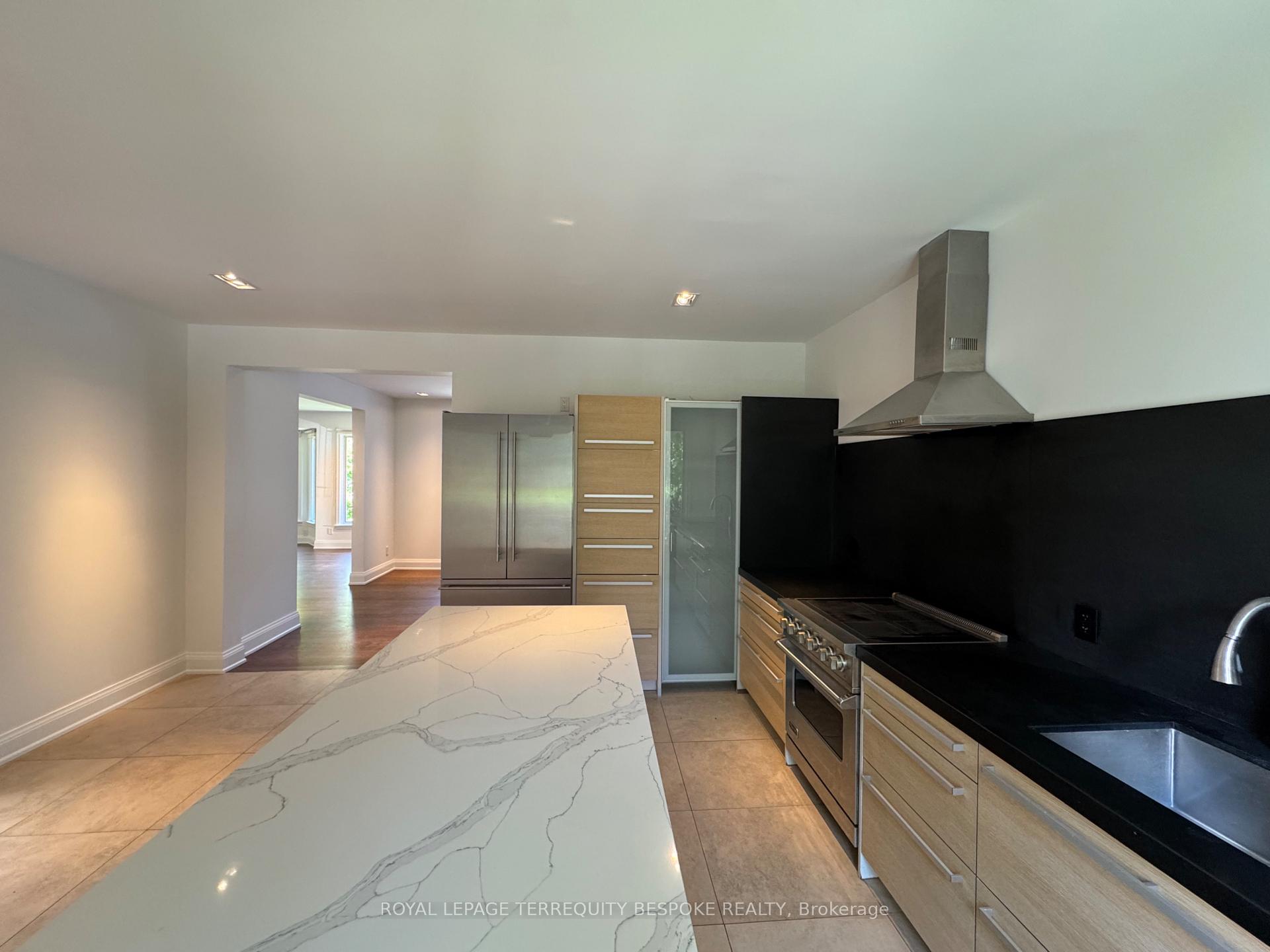Photo 17 of 1 Scarth Road, Toronto, Rosedale-Moore Park — HOMEH