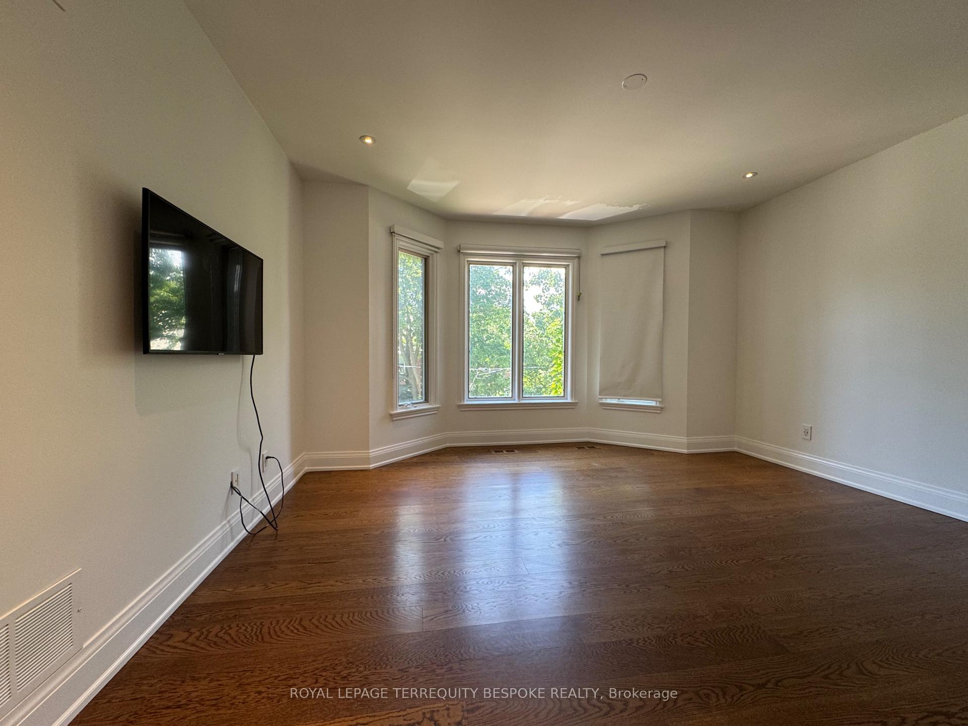 Photo 20 of 1 Scarth Road, Toronto, Rosedale-Moore Park — HOMEH