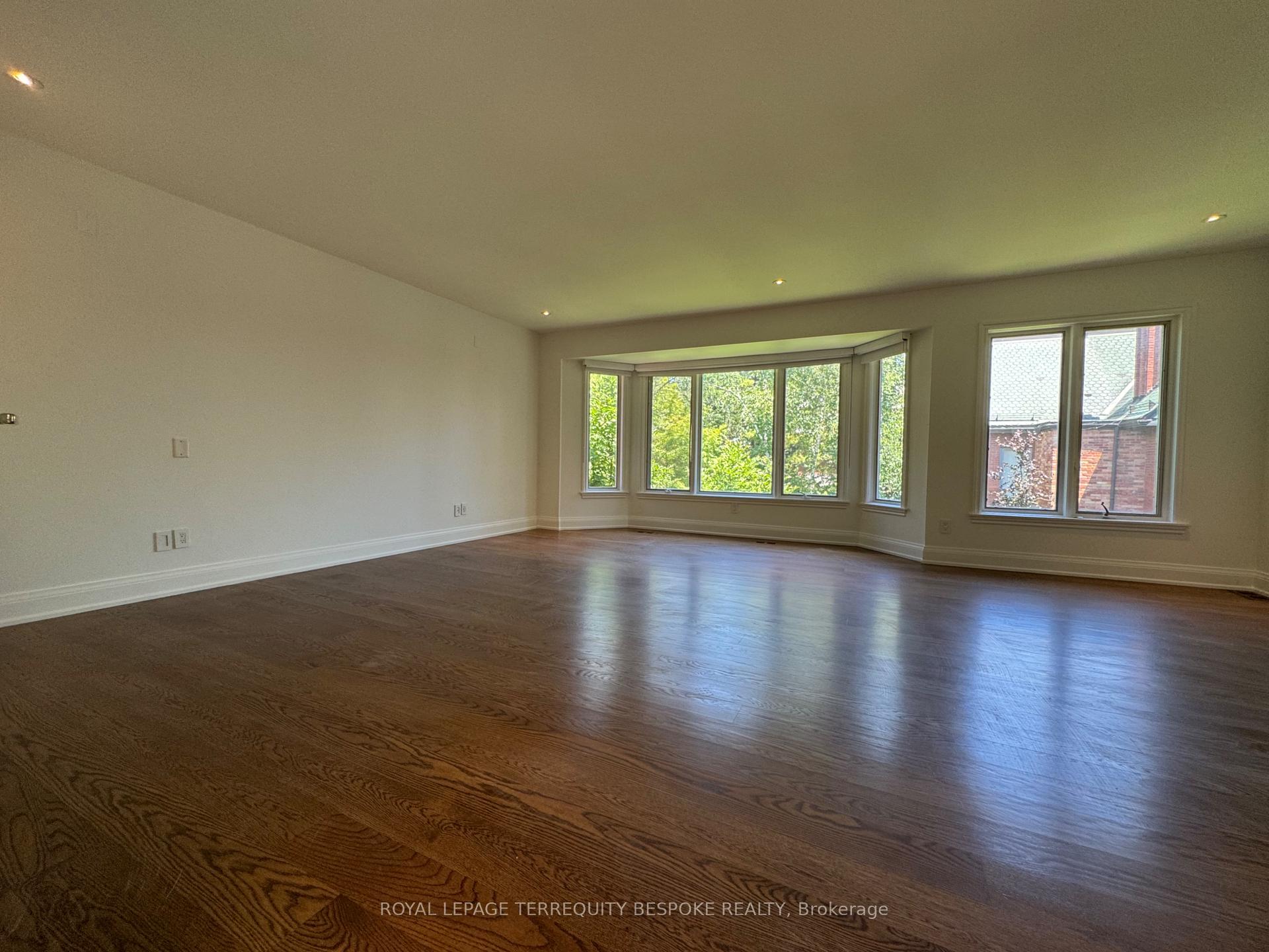 Photo 34 of 1 Scarth Road, Toronto, Rosedale-Moore Park — HOMEH