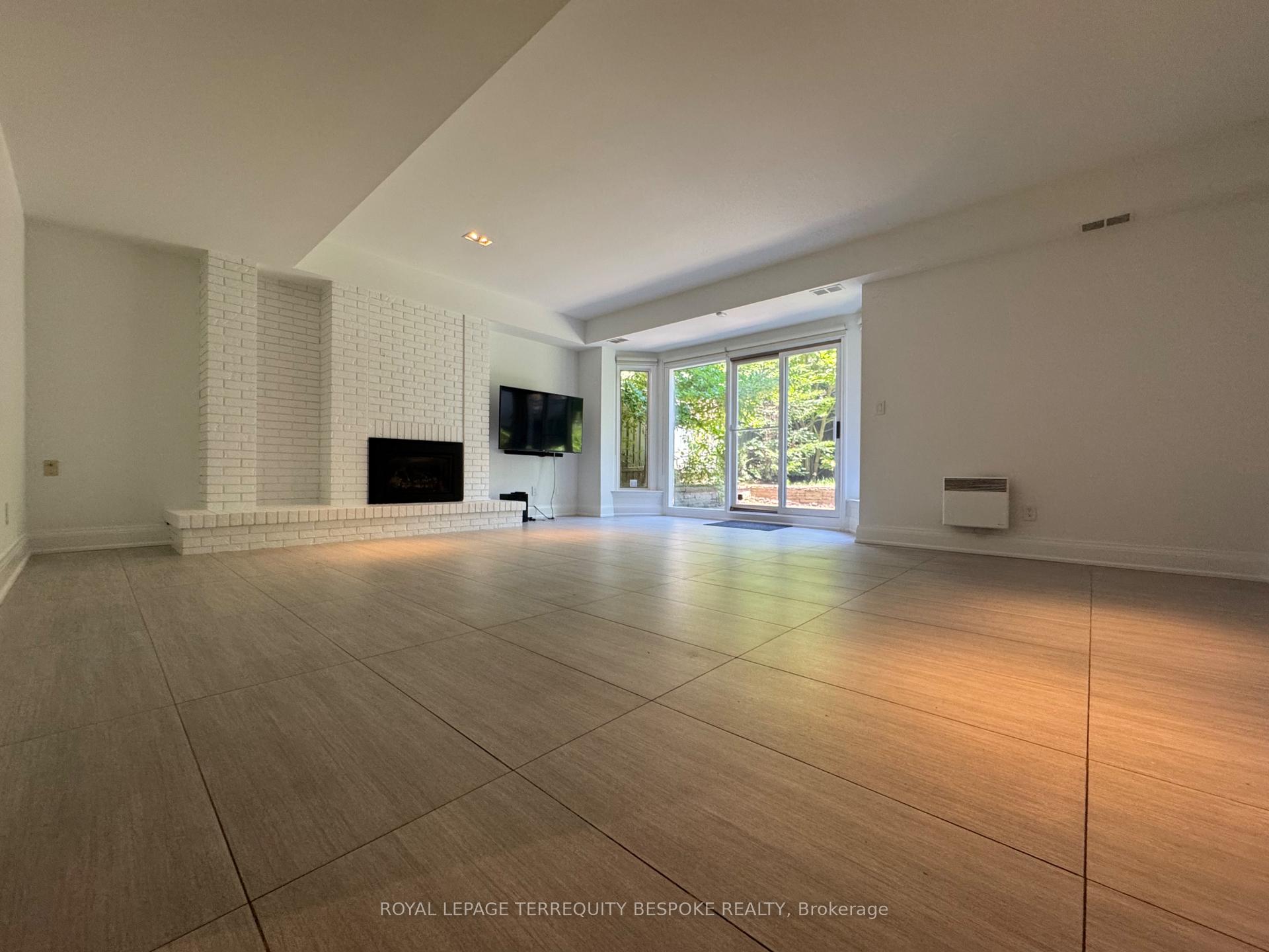 Photo 37 of 1 Scarth Road, Toronto, Rosedale-Moore Park — HOMEH