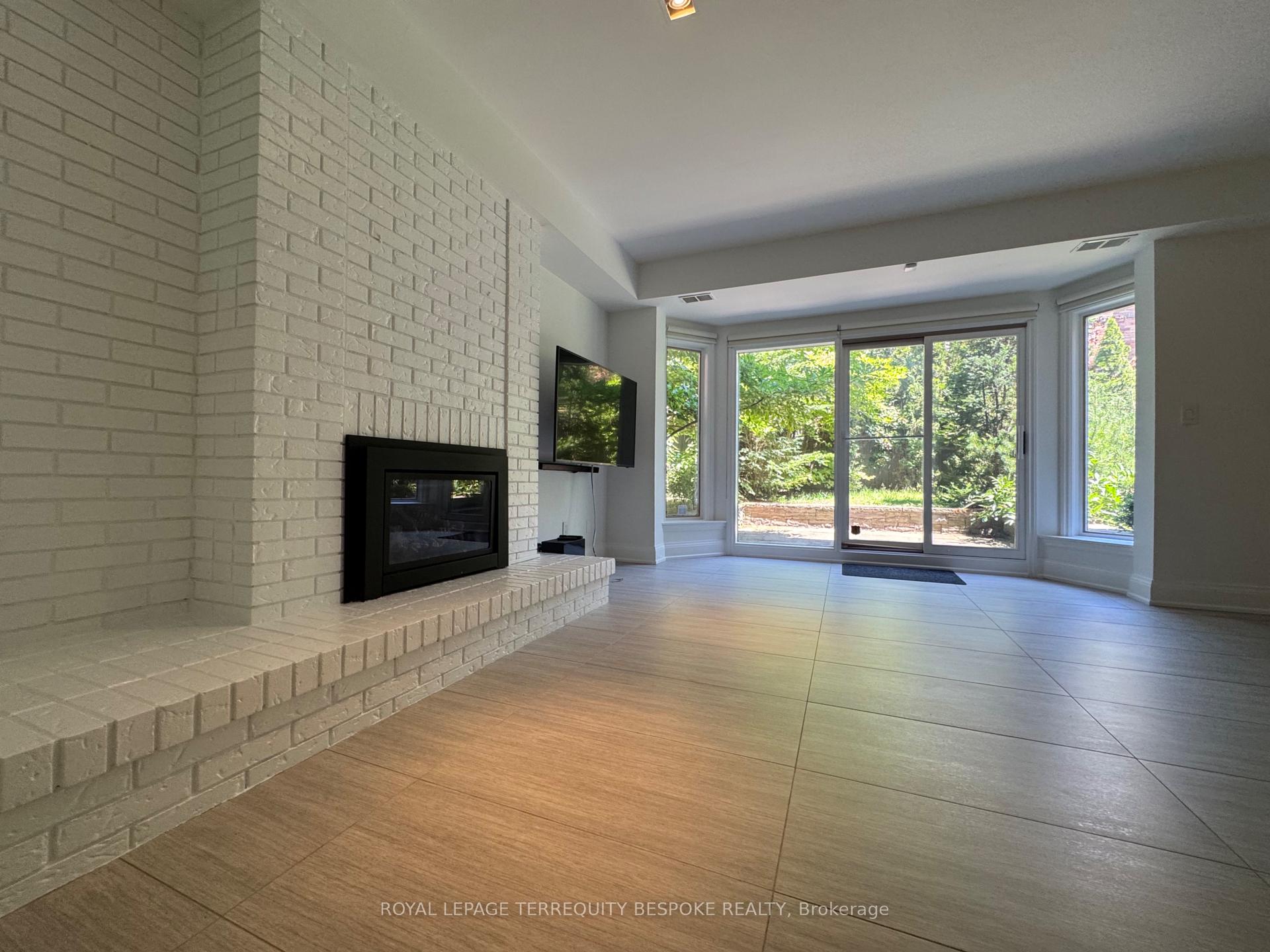 Photo 38 of 1 Scarth Road, Toronto, Rosedale-Moore Park — HOMEH