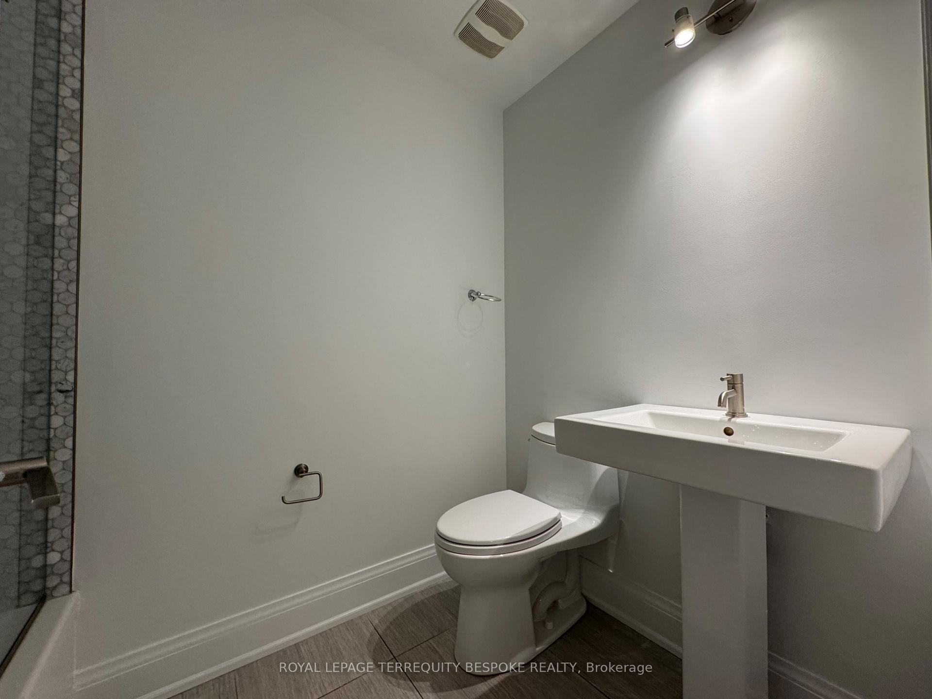 Photo 39 of 1 Scarth Road, Toronto, Rosedale-Moore Park — HOMEH
