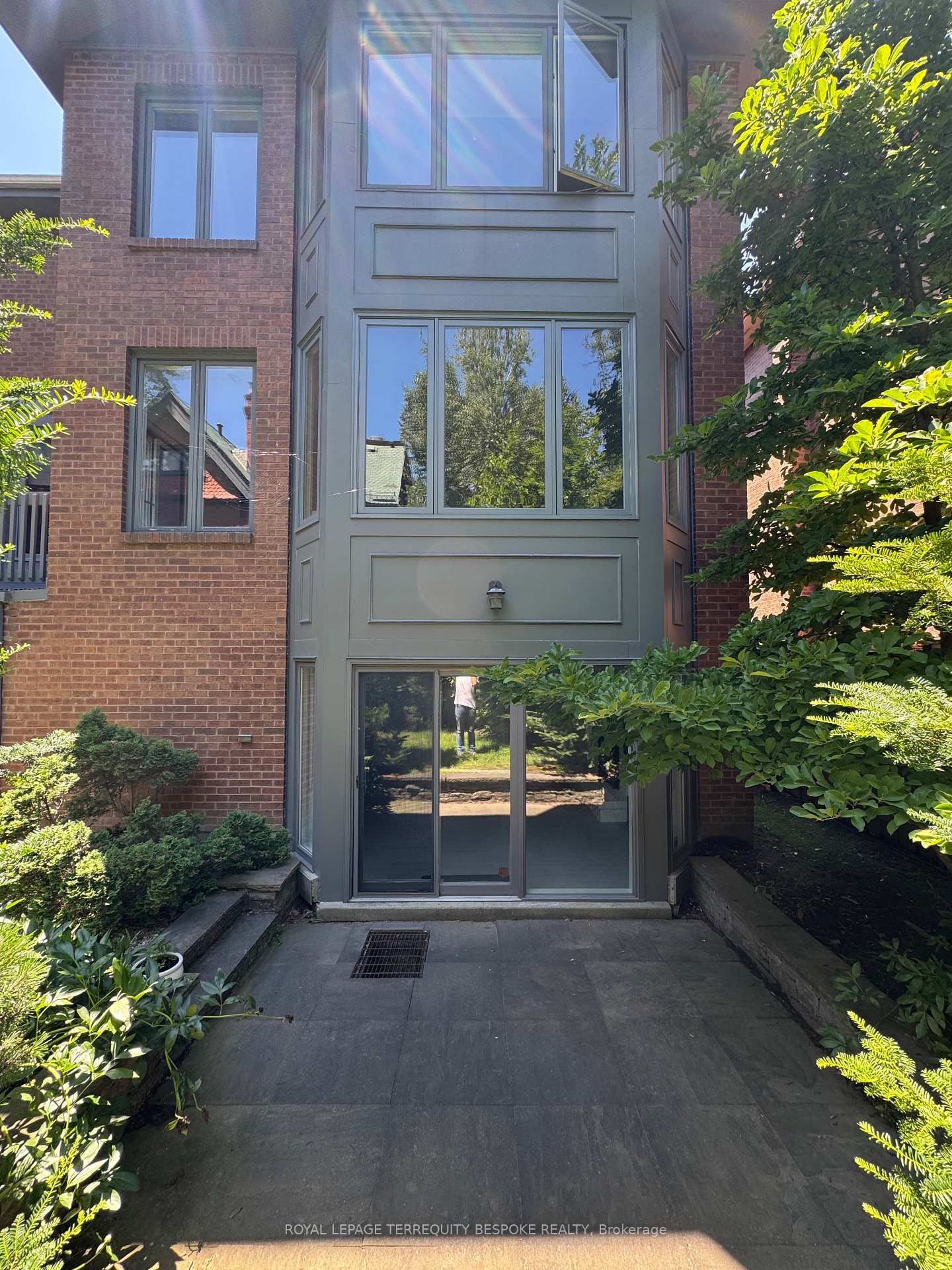 Photo 44 of 1 Scarth Road, Toronto, Rosedale-Moore Park — HOMEH