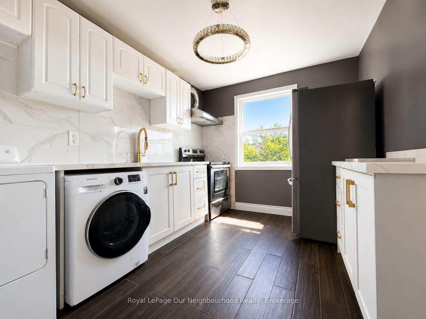 Photo 1 of 728 Weston Road, Toronto, Rockcliffe-Smythe — HOMEH
