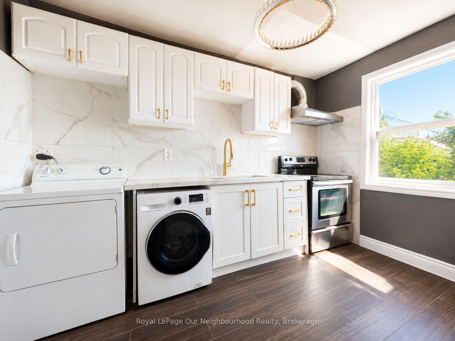 Photo 2 of 728 Weston Road, Toronto, Rockcliffe-Smythe — HOMEH