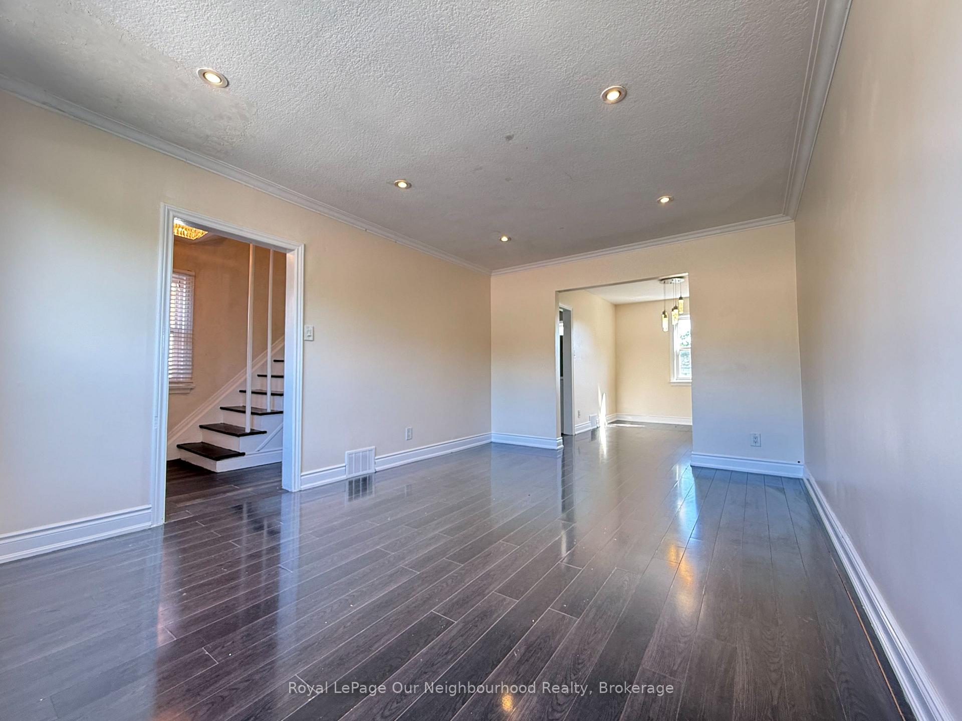 Photo 3 of 728 Weston Road, Toronto, Rockcliffe-Smythe — HOMEH