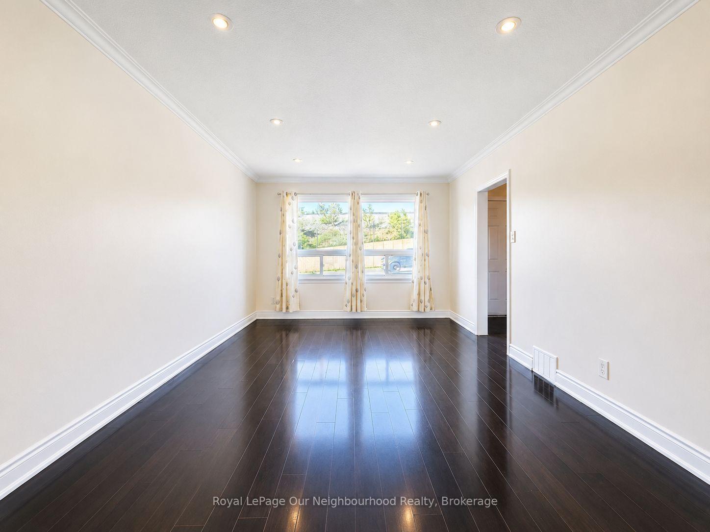 Photo 5 of 728 Weston Road, Toronto, Rockcliffe-Smythe — HOMEH