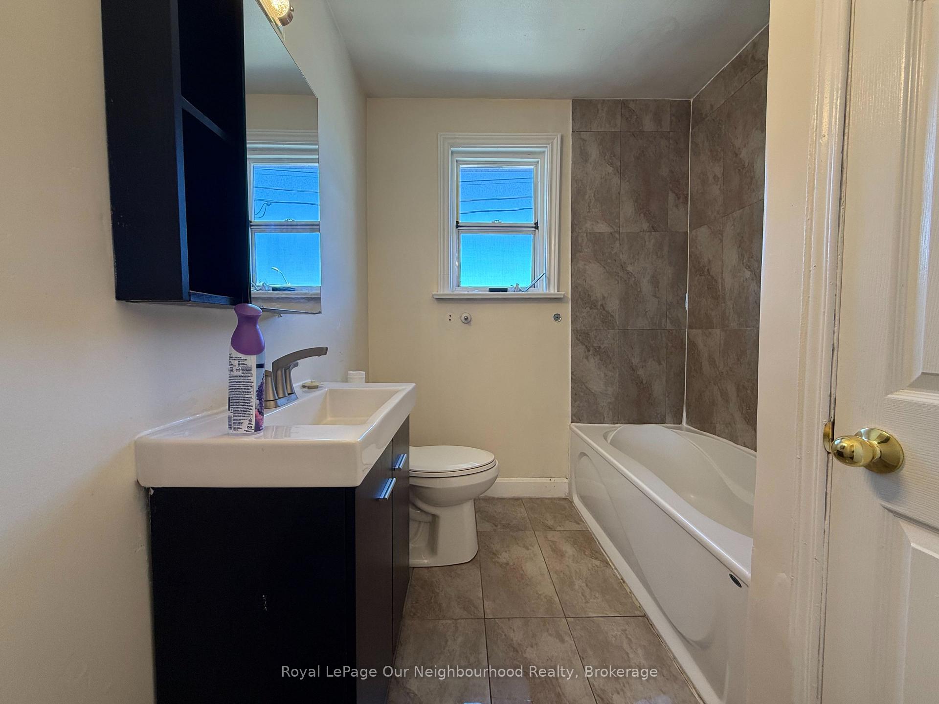 Photo 14 of 728 Weston Road, Toronto, Rockcliffe-Smythe — HOMEH