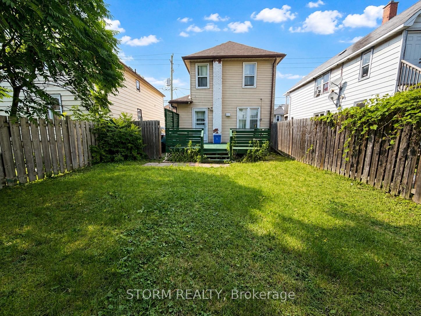 Photo 5 of 456 4th Street W, Cornwall, Cornwall — HOMEH