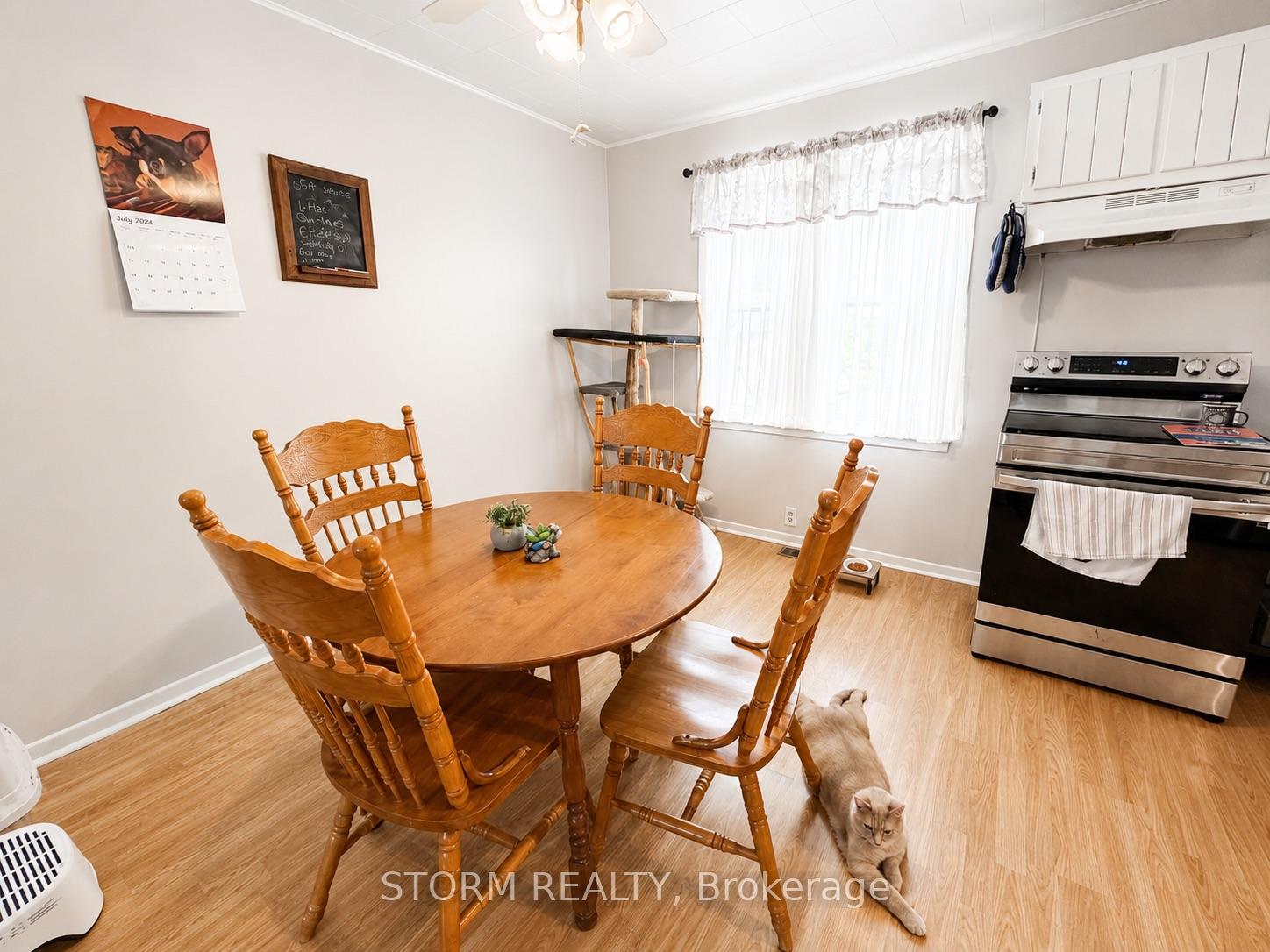 Photo 9 of 456 4th Street W, Cornwall, Cornwall — HOMEH