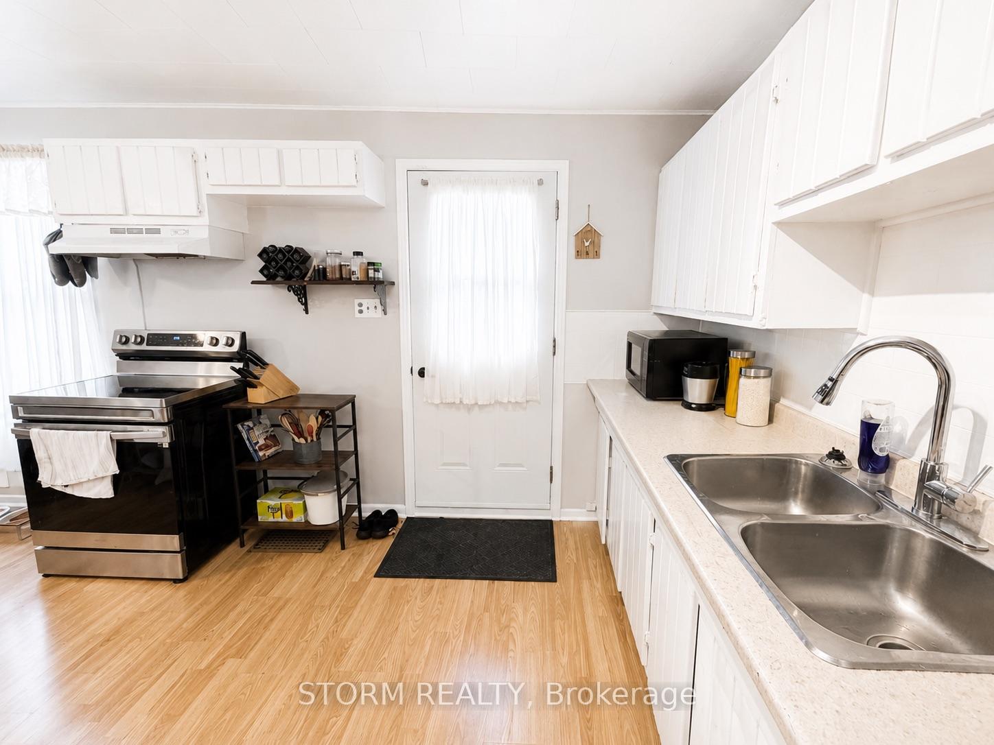 Photo 14 of 456 4th Street W, Cornwall, Cornwall — HOMEH