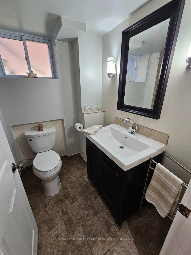 Photo 38 of 117 Westrose Avenue, Etobicoke, Kingsway South — HOMEH