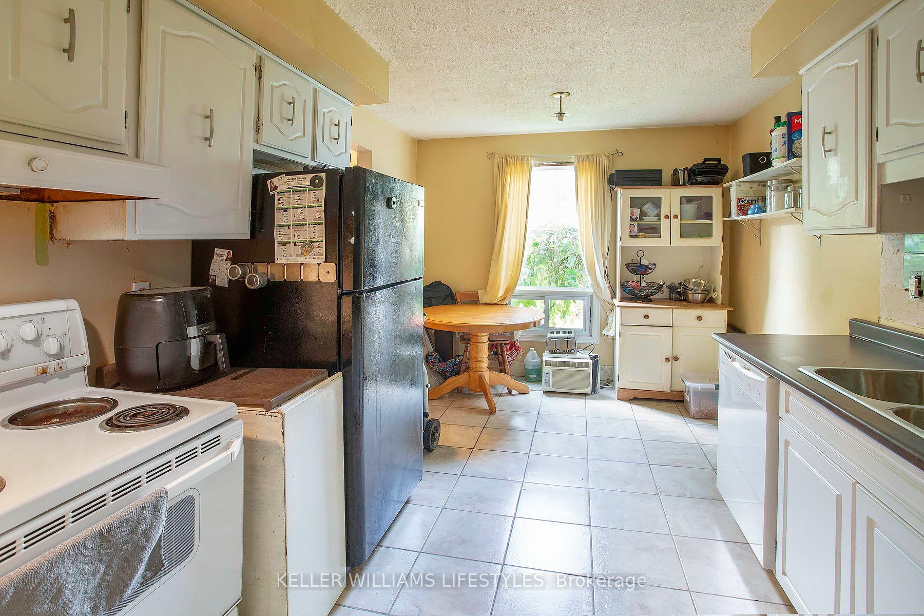 Photo 6 of 120 Monmore Road, London, North F — HOMEH