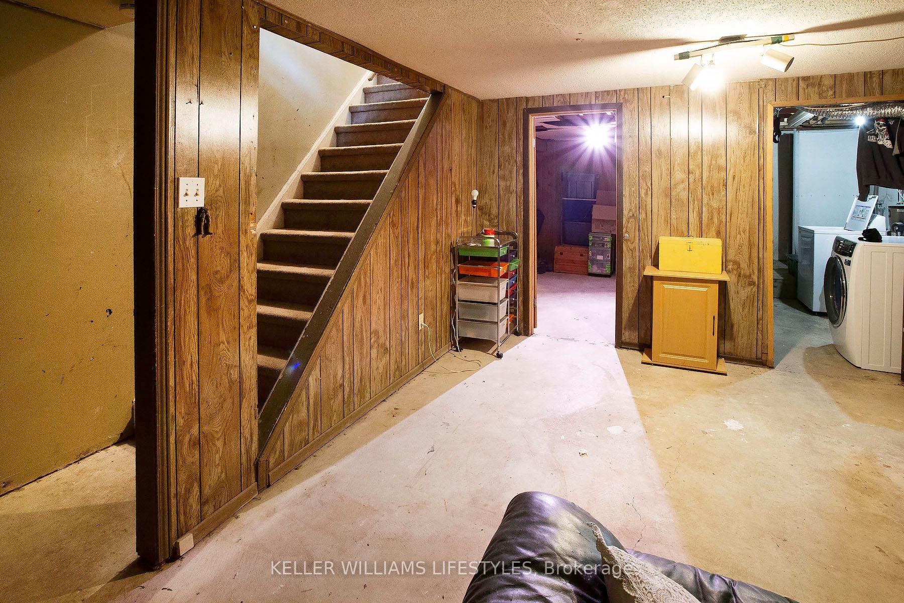 Photo 16 of 120 Monmore Road, London, North F — HOMEH
