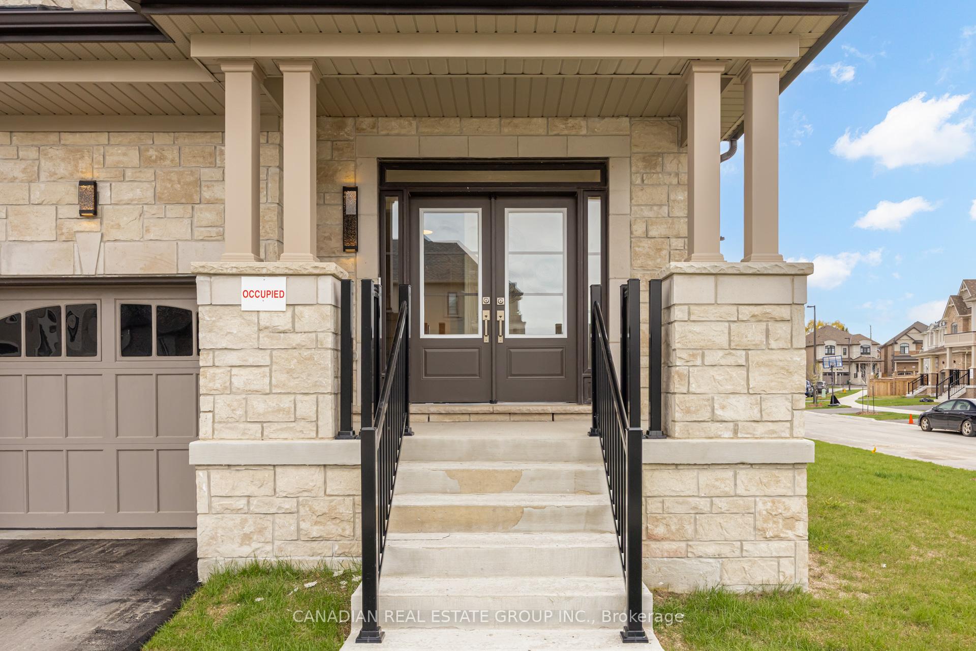 Photo 4 of 141 Danny Wheeler Boulevard, Georgina, Keswick North — HOMEH
