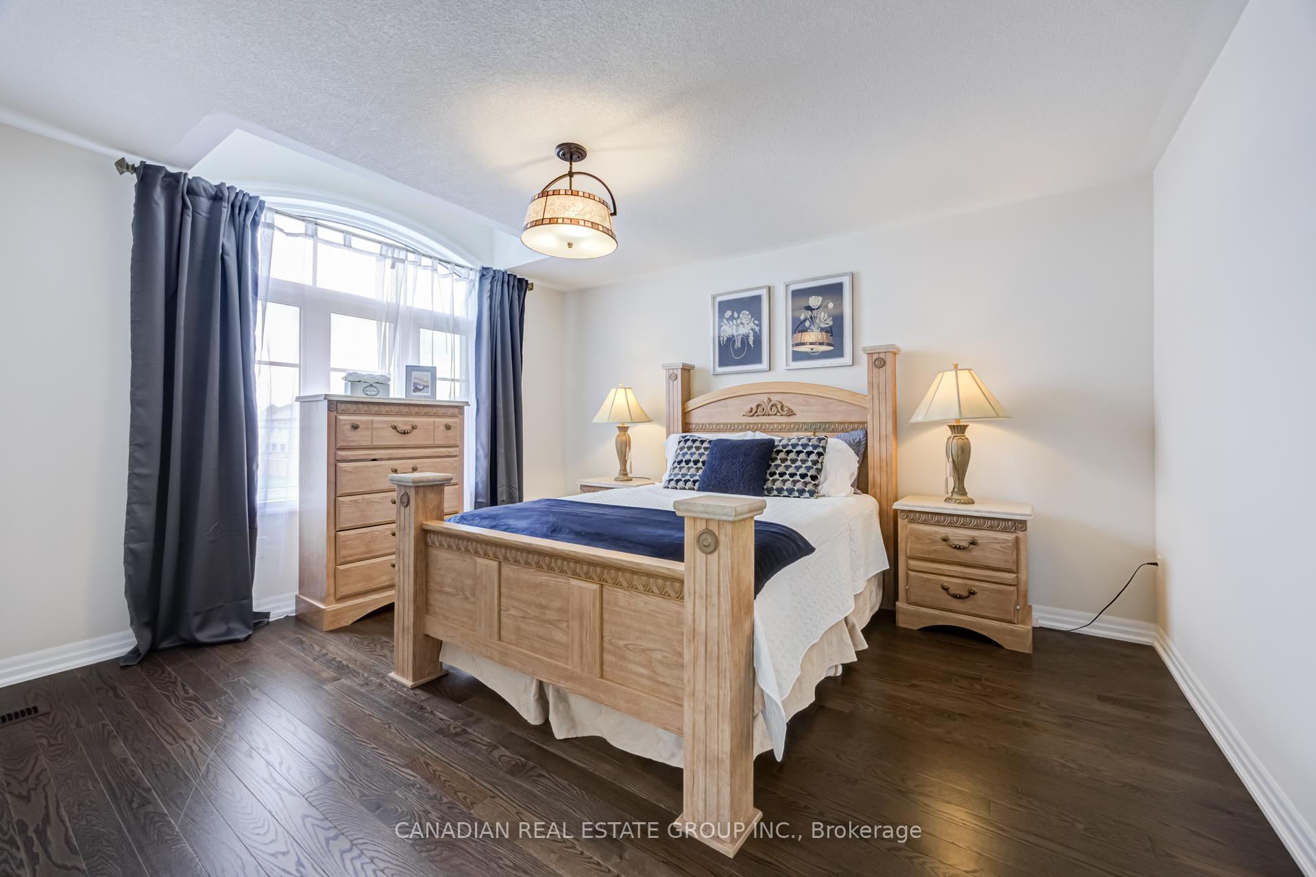 Photo 33 of 141 Danny Wheeler Boulevard, Georgina, Keswick North — HOMEH